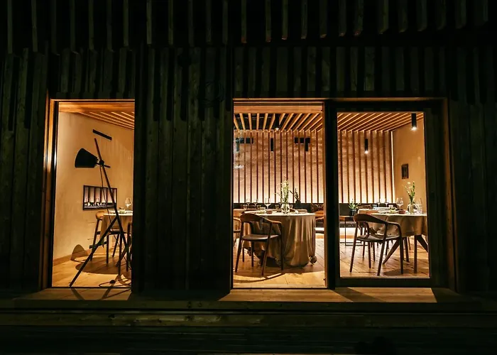 House Raduha Gasthuis 4*